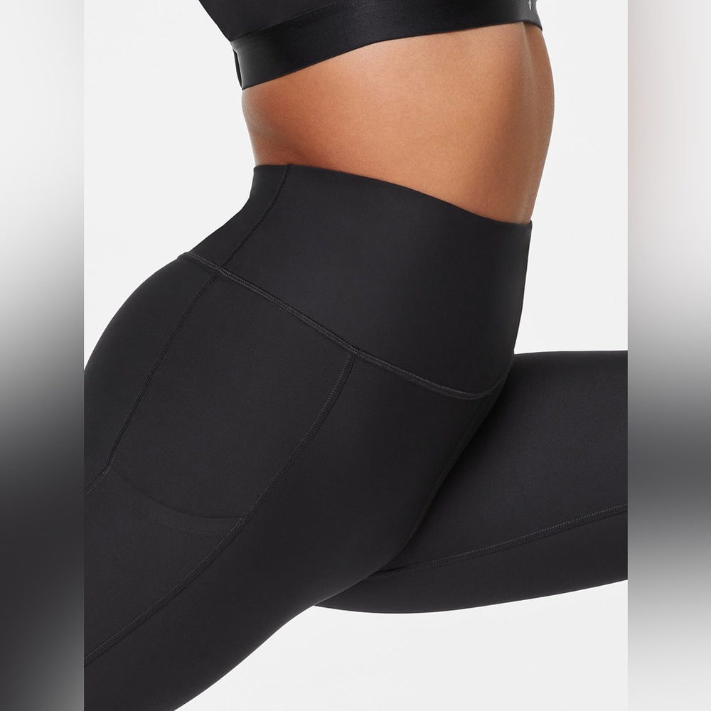 ThirdLove Kinetic Performance Pocket Legging - Picture 4 of 13